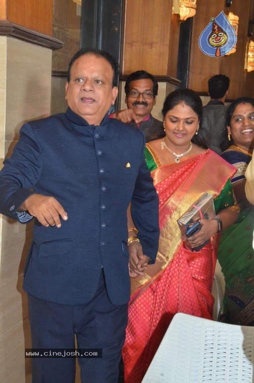 Vasu Vikram Daughter Sandhiya Wedding Reception Stills - 21 / 32 photos