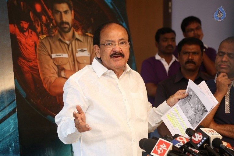 Venkaiah Naidu Watching Ghazi Movie - 17 / 42 photos