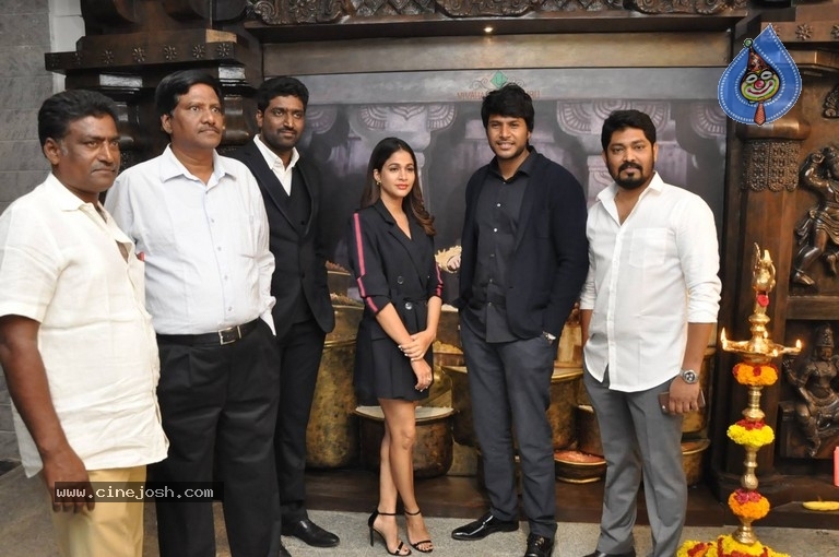 Vivaha Bhojanambu Restaurant Launch - 15 / 41 photos