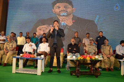 Allu Arjun and SS Rajamouli at Traffic Awareness Event - 61 of 81