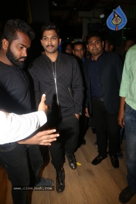 Allu Arjun Launches Buffalo Wild Wings Restaurant - 25 of 41