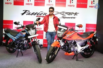 Allu Arjun Launches Hero Motocorp Bikes - 16 of 42