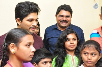 allu-arjun-photos-at-make-a-wish-event