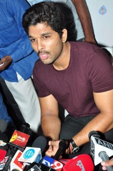 allu-arjun-photos-at-make-a-wish-event