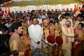 Bandaru Dattatreya Daughter Marriage Photos - 114 of 128