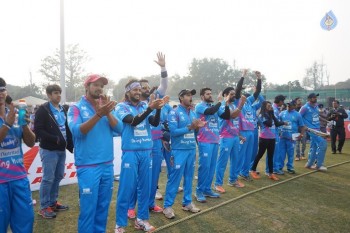 Bhojpuri Dabanggs Vs Mumbai Heroes Match  - 44 of 50