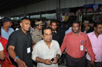Celebrities at Vizag Airport - 41 of 42