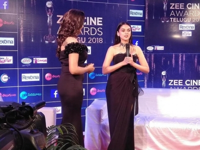 Celebrities at Zee Cine Awards 2018 - 5 of 34