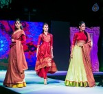 celebs-at-hundred-hearts-glamorous-charity-dinner-02