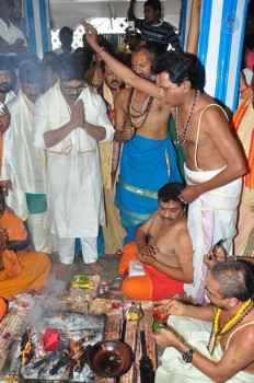 Chiranjeevi Birthday Special Pooja at Film Nagar Temple - 39 of 72