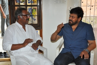 Chiranjeevi Visited Actor Banerjee House - 5 of 9