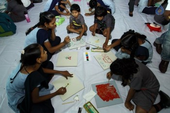 Continental Children Paintathon Event - 8 of 34