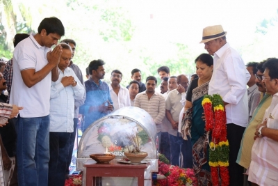 Dasari Narayana Rao Condolences Photos 4 - 54 of 83