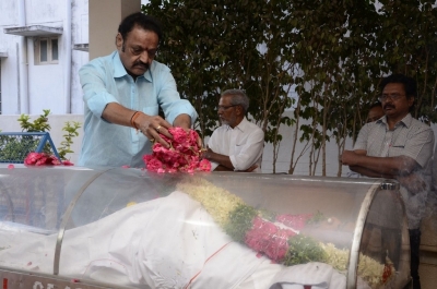 Dasari Narayana Rao Condolences Photos 5 - 24 of 127