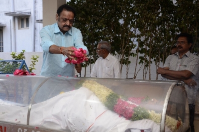 Dasari Narayana Rao Condolences Photos 5 - 28 of 127