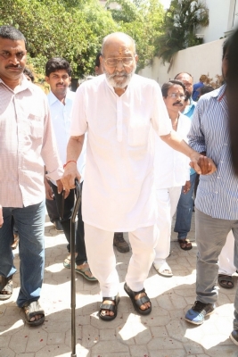 Dasari Narayana Rao Condolences Photos 5 - 56 of 127