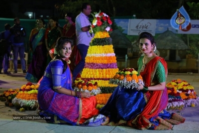 Deepthi Mamidi Organised Bathukamma Celebrations at Madhapur - 5 of 38