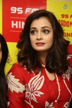 Dia Mirza Meets Mirchi 95 Listeners - 8 of 30
