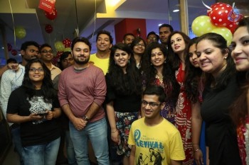 Dia Mirza Meets Mirchi 95 Listeners - 27 of 30