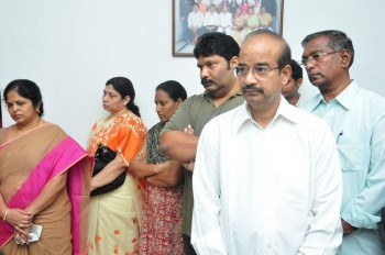 Edida Nageswara Rao Condolences Photos 1 - 64 of 126