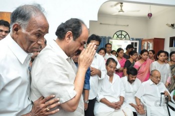 Edida Nageswara Rao Condolences Photos 1 - 107 of 126