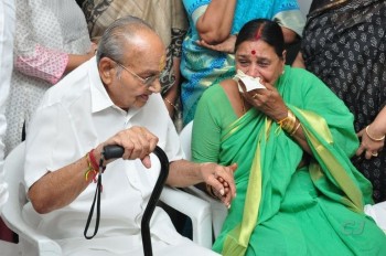 Edida Nageswara Rao Condolences Photos 1 - 116 of 126