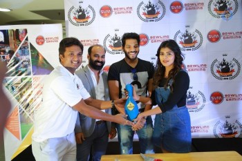 Hebah Patel and Team at S.V.M Mall - 1 of 17