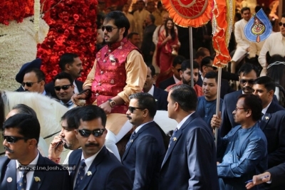 Isha Ambani and Anand Piramal Wedding Photos - 12 of 19