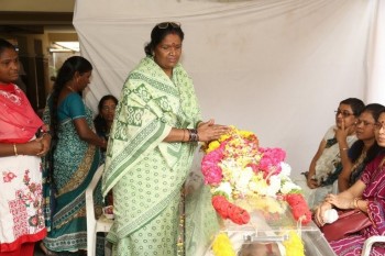 Kondavalasa Lakshmana Rao Condolences Photos - 11 of 73