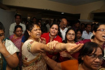 Kondavalasa Lakshmana Rao Condolences Photos - 25 of 73