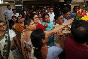 Kondavalasa Lakshmana Rao Condolences Photos - 61 of 73