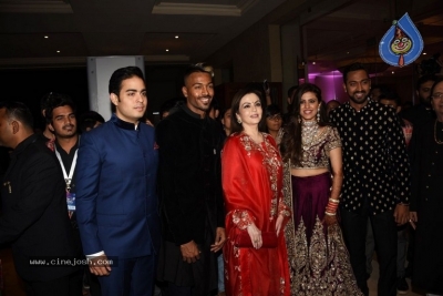 Hardik Pandya Brother Krunal Pandya Reception Cermony - 11 of 15