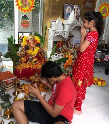 Mahesh Babu Family Celebrating Ganesh Chaturthi - 2 of 4