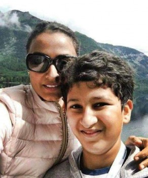 Mahesh Babu Family Holiday Tour Photos - 10 of 13