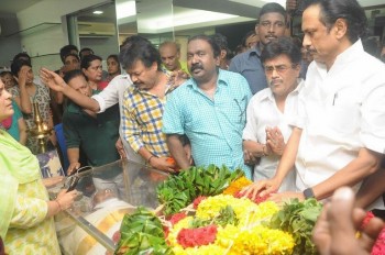 MS Viswanathan Condolences Photos 2 - 46 of 58