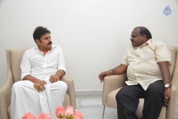 Karnataka ex CM Kumaraswamy Meets Pawan Kalyan  - 7 of 8