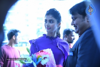 Pooja Hegde Launches Samsung Galaxy Note 9 Mobile - 3 of 26