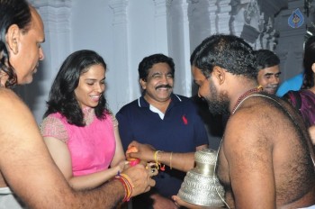 Saina Nehwal Visits Film Nagar Temple - 13 of 38