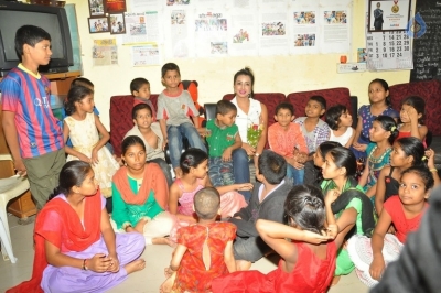 Sanjjanaa Visits Serve Needy Voluntary Organization - 25 of 41