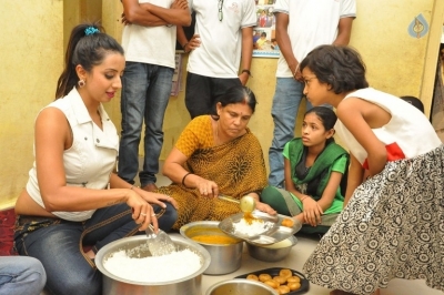 Sanjjanaa Visits Serve Needy Voluntary Organization - 34 of 41