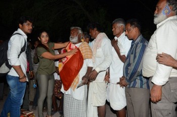 Sri Reddy Distributes Blankets for Orphans - 33 of 40