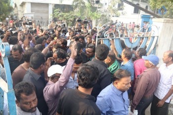 Tamil Stars at Jallikattu Hunger Strike - 5 of 51