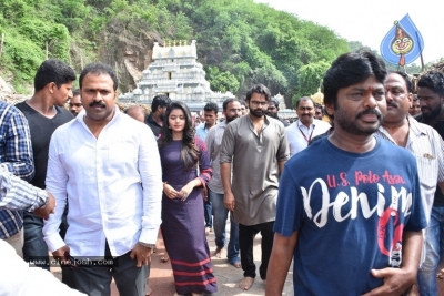 Tej I Love You Movie Team At Kanaka Durga Temple - 3 of 21