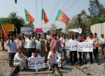 Telangana Activists Rail Roko Photos - 7 of 42