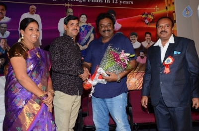 Telugu Cinema World Records Felicitation Press Meet - 17 of 42