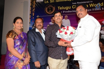 Telugu Cinema World Records Felicitation Press Meet - 28 of 42