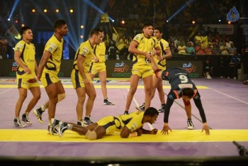 Telugu Titans Vs Bengal Warriors Kabaddi Match Photos - 9 of 78