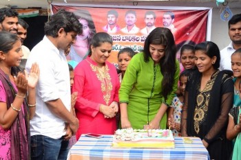 Yamini Bhaskar Birthday Celebrations - 10 of 19