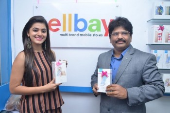 Yamini Bhaskar Launches Cellbay Mobile Store - 17 of 20