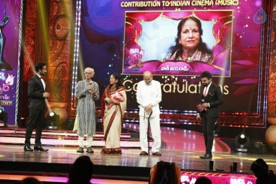 Zee Tv Apsara Award Stills - 4 of 61
